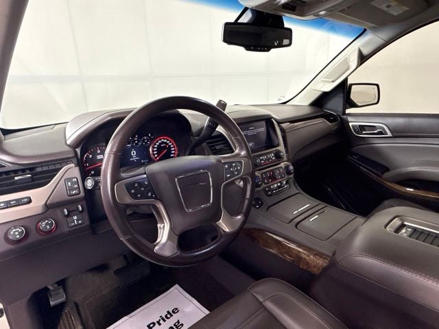 2016 GMC Yukon XL Denali w/ SUNROOF