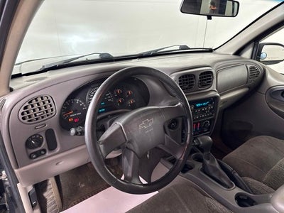 2002 Chevrolet TrailBlazer LS W/ 4WD