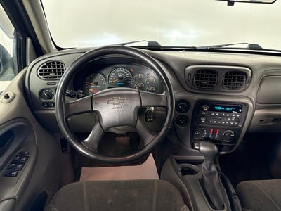 2002 Chevrolet TrailBlazer LS W/ 4WD