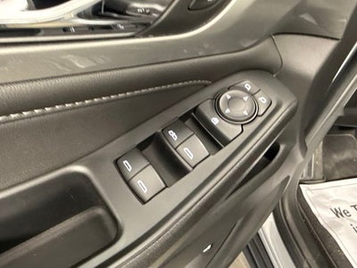 2023 Chevrolet Traverse LT w/ PWR LIFTGATE