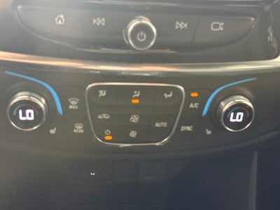 2023 Chevrolet Traverse LT w/ PWR LIFTGATE