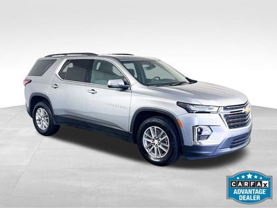 2023 Chevrolet Traverse LT w/ HEATED SEATS