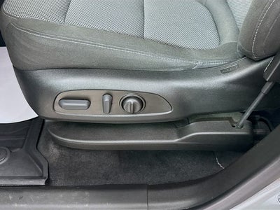 2023 Chevrolet Traverse LT w/ HEATED SEATS