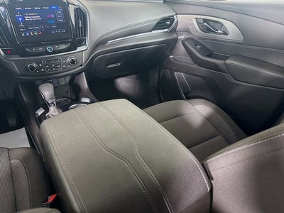 2023 Chevrolet Traverse LT w/ HEATED SEATS