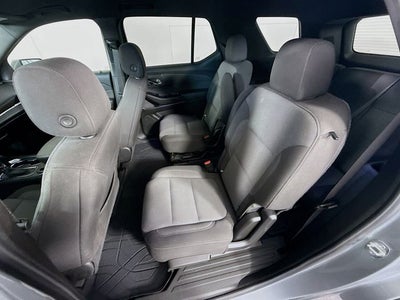 2023 Chevrolet Traverse LT w/ HEATED SEATS