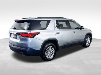2023 Chevrolet Traverse LT w/ HEATED SEATS