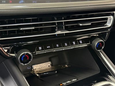 2027 Chevrolet Traverse LT 2LT