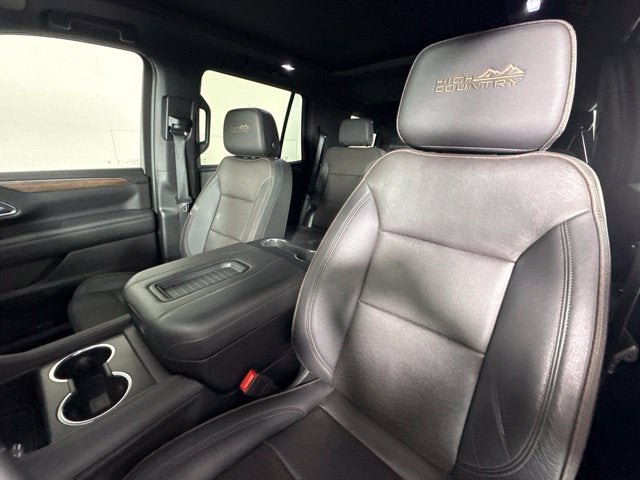 2023 Chevrolet Tahoe High Country w/ PANO ROOF