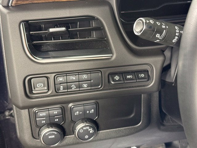 2023 Chevrolet Tahoe High Country w/ PANO ROOF