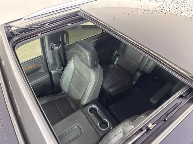 2023 Chevrolet Tahoe High Country w/ PANO ROOF