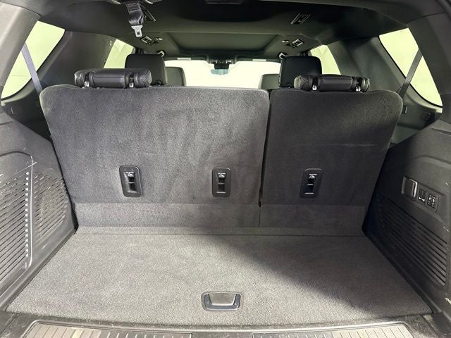2023 Chevrolet Tahoe High Country w/ PANO ROOF