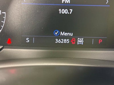 2023 Cadillac XT4 Luxury w/ PANO ROOF