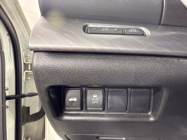 2018 Nissan Maxima 3.5 SV w/ HEATED SEATS