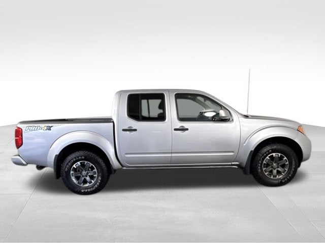 2018 Nissan Frontier PRO-4X w/ HEATED SEATS