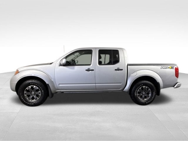 2018 Nissan Frontier PRO-4X w/ HEATED SEATS