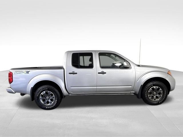 2018 Nissan Frontier PRO-4X w/ HEATED SEATS