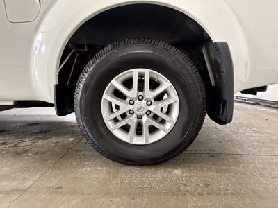 2016 Nissan Frontier SV w/ HEATED SEATS