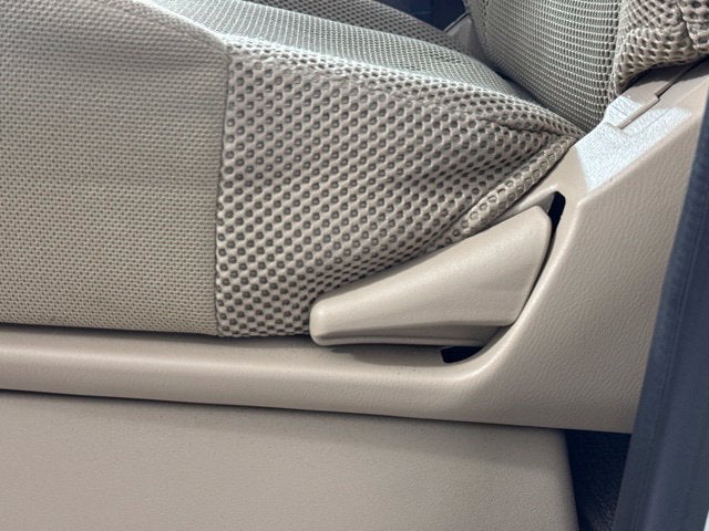2016 Nissan Frontier SV w/ HEATED SEATS