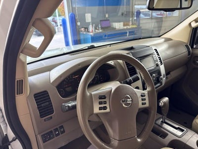 2016 Nissan Frontier SV w/ HEATED SEATS
