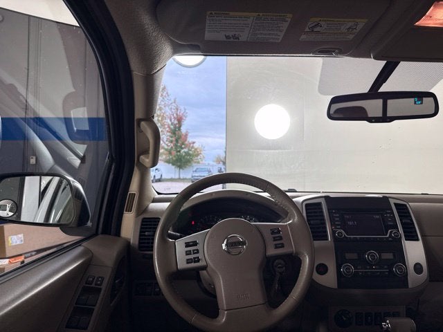 2016 Nissan Frontier SV w/ HEATED SEATS