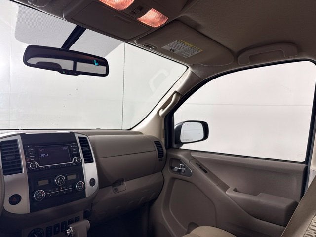 2016 Nissan Frontier SV w/ HEATED SEATS