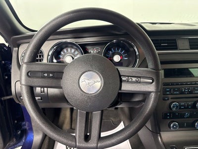 2012 Ford Mustang V6 w/ CLEAN CARFAX