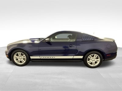 2012 Ford Mustang V6 w/ CLEAN CARFAX