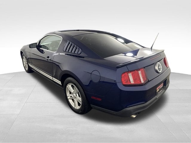2012 Ford Mustang V6 w/ CLEAN CARFAX