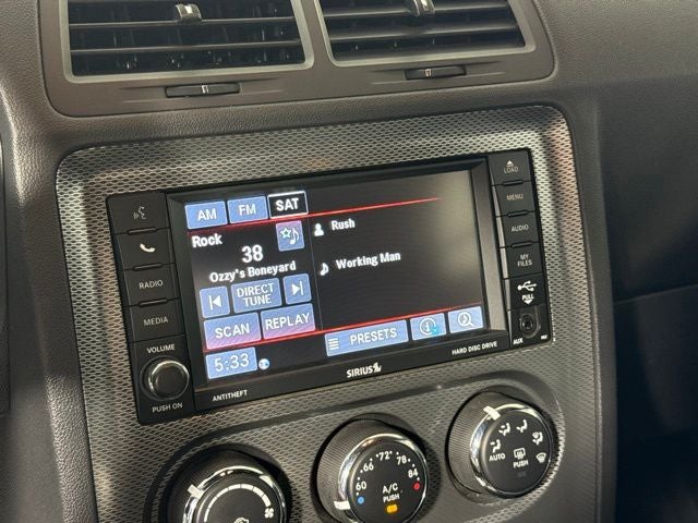 2013 Dodge Challenger R/T w/ REMOTE START