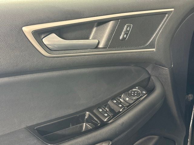 2019 Ford Edge SEL w/ PANO ROOF