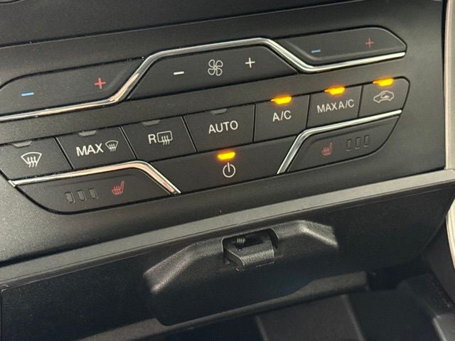 2019 Ford Edge SEL w/ PANO ROOF