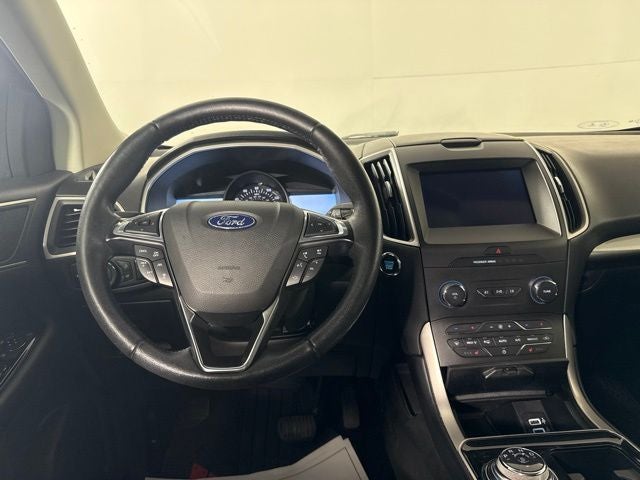 2019 Ford Edge SEL w/ PANO ROOF