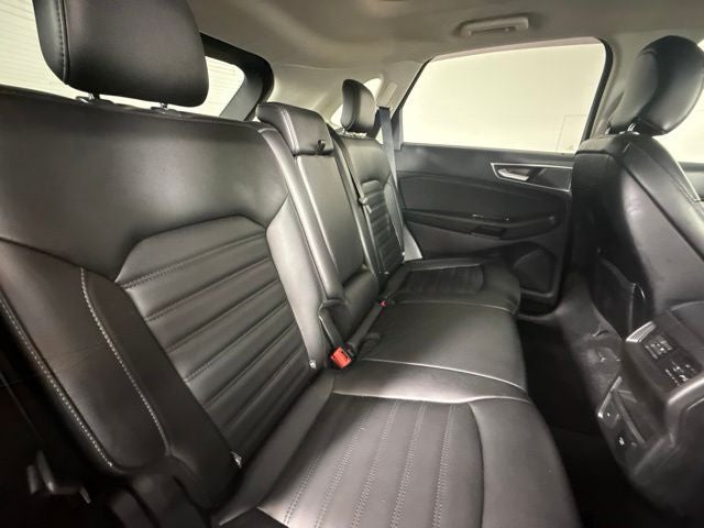 2019 Ford Edge SEL w/ PANO ROOF