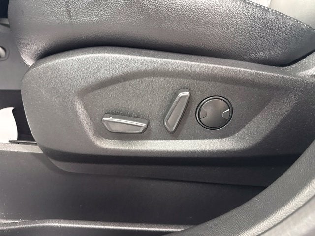 2024 Ford Edge Titanium w/ PANO ROOF