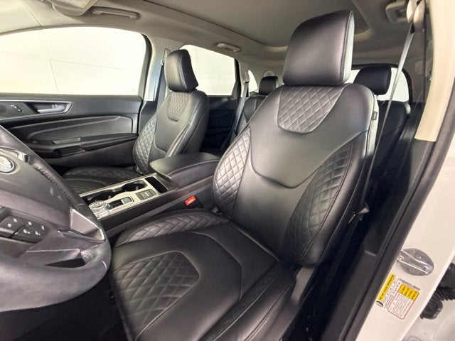 2024 Ford Edge Titanium w/ PANO ROOF