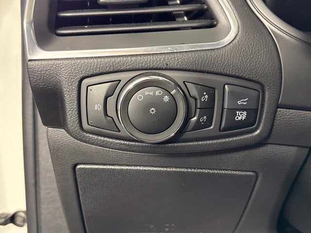 2024 Ford Edge Titanium w/ PANO ROOF
