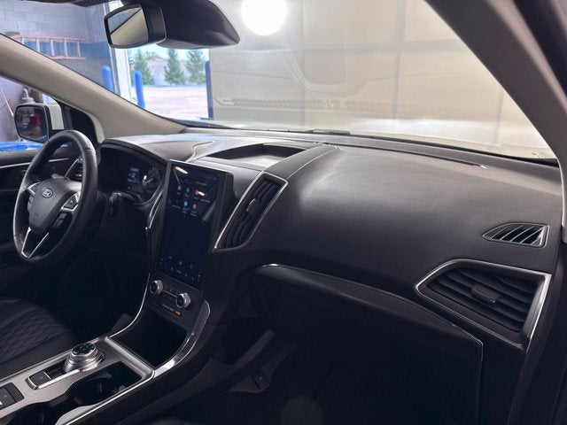 2024 Ford Edge Titanium w/ PANO ROOF