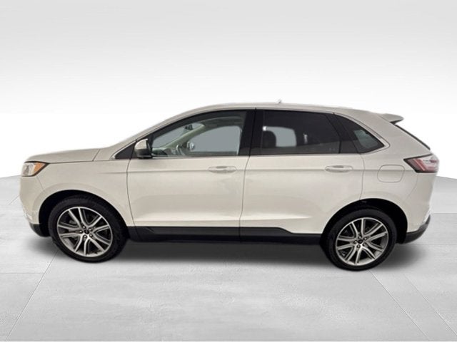 2024 Ford Edge Titanium w/ PANO ROOF