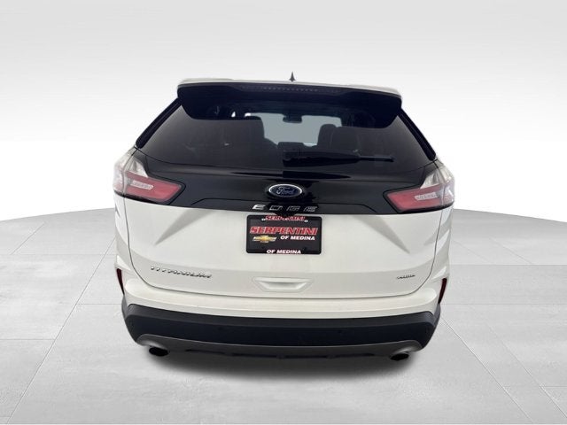 2024 Ford Edge Titanium w/ PANO ROOF