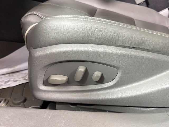 2015 Chevrolet Impala LTZ w/ PWR SUNROOF