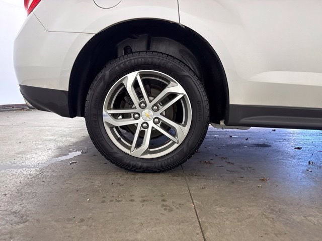 2016 Chevrolet Equinox LTZ w/ SUNROOF