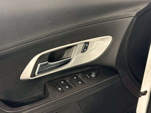 2016 Chevrolet Equinox LTZ w/ SUNROOF