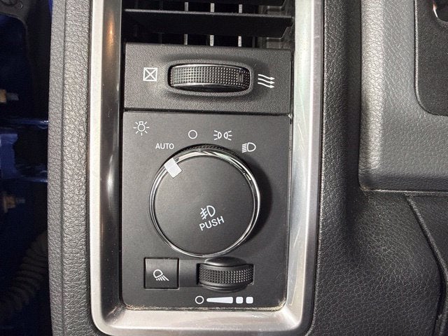 2018 RAM 1500 Big Horn w/ PWR SUNROOF