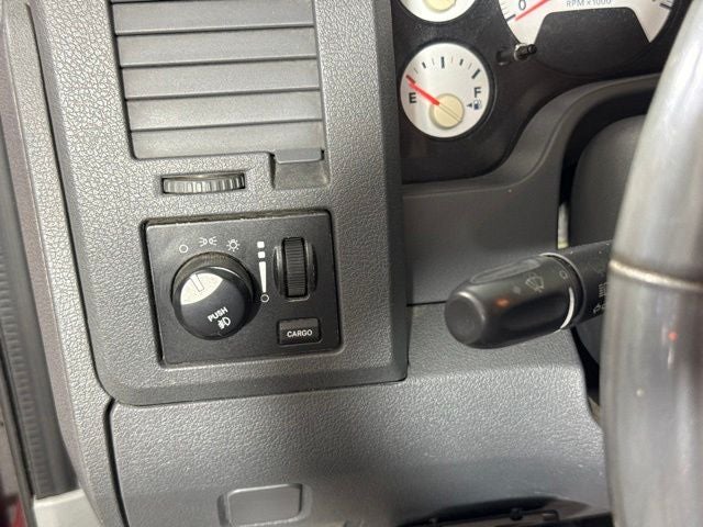 2007 Dodge Ram 2500 SLT w/ 5.7l HEMI V8 ENGINE