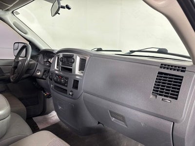 2007 Dodge Ram 2500 SLT w/ 5.7l HEMI V8 ENGINE