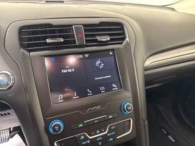 2019 Ford Fusion SE w/ APPLE CARPLAY
