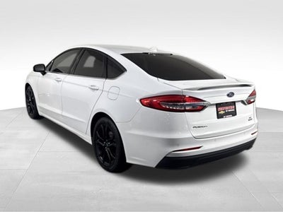 2019 Ford Fusion SE w/ APPLE CARPLAY