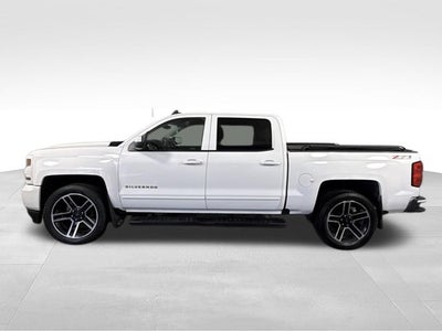 2017 Chevrolet Silverado 1500 LT w/ APPLE CARPLAY
