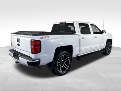 2017 Chevrolet Silverado 1500 LT w/ APPLE CARPLAY