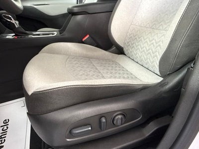 2024 Chevrolet Equinox LS w/ WIRELESS CARPLAY
